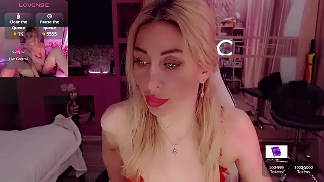 AnnieGOld  online show from 2, 11, 2025