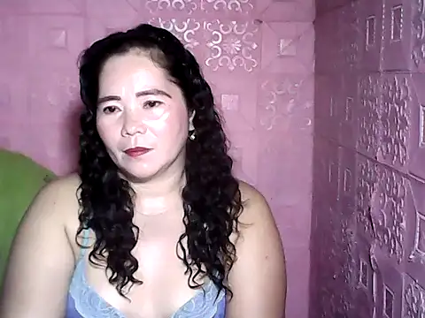 hotpusie 4u online show from 15, 11, 2025