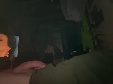 Chris-LE91 online show from 10, 4, 2026