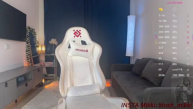 mikkixmeow online show from 17, 6, 2026