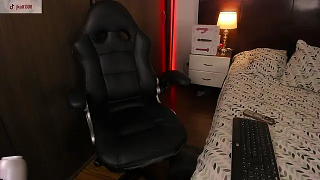 AleJaramillo  online show from 15, 9, 2025