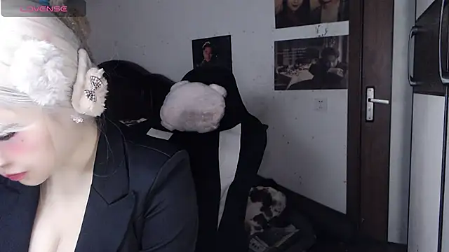 candy cola online show from 11, 11, 2025