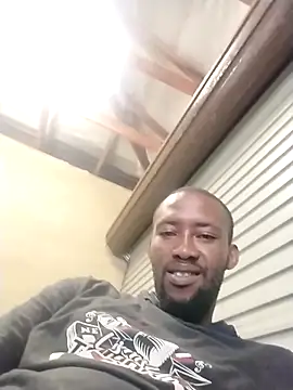 Snapshot of angeloreal chatting on 1, 3, 2026 angeloreal online show from 1, 3, 2026