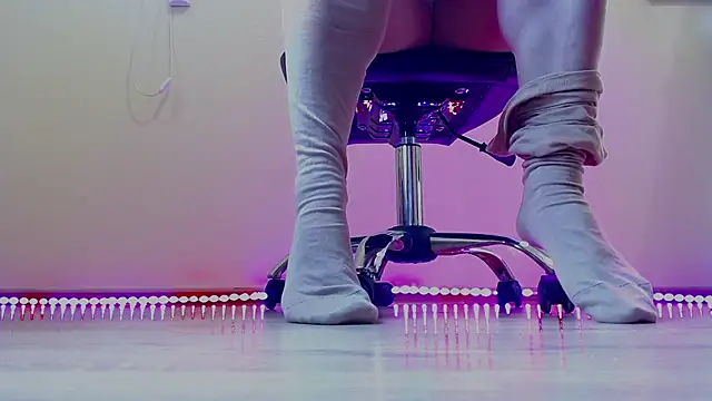 Foot Goddes  online show from 12, 12, 2024