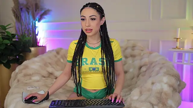 Anais Bloom online show from 2, 4, 2026