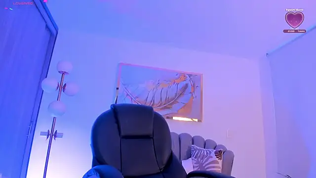 ZoePresleyX online show from 14, 12, 2025