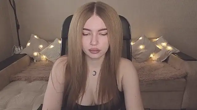 ViolettaLopez online show from 26, 10, 2025