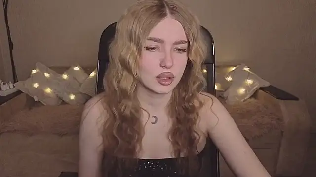 ViolettaLopez online show from 12, 2, 2026