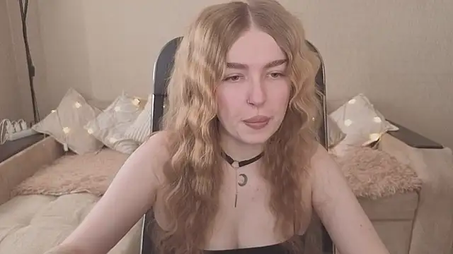 ViolettaLopez online show from 5, 2, 2026