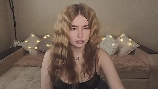 ViolettaLopez online show from 24, 9, 2025