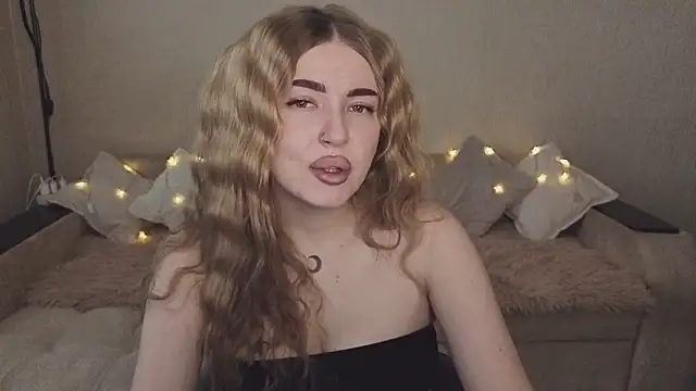 ViolettaLopez online show from 30, 9, 2025