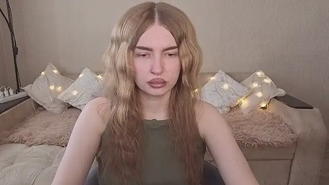 ViolettaLopez online show from 15, 3, 2026