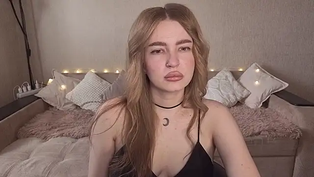 ViolettaLopez online show from 17, 6, 2026