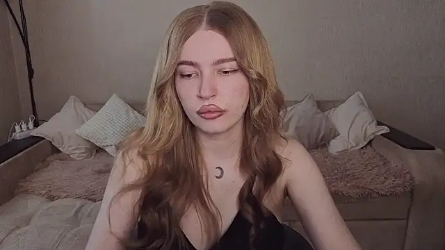 Snapshot of ViolettaLopez chatting on 11, 5, 2026 ViolettaLopez online show from 11, 5, 2026