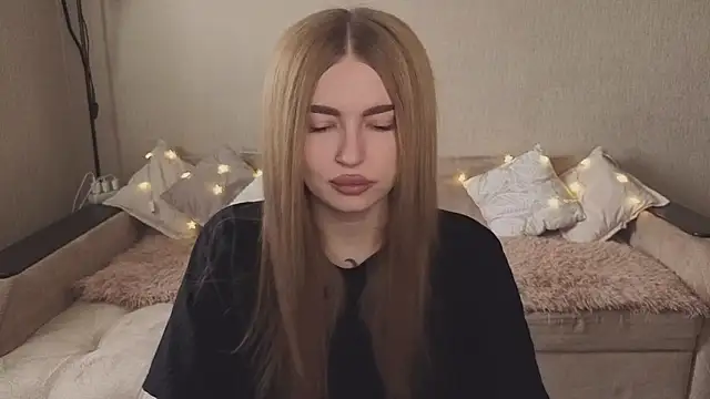 ViolettaLopez online show from 17, 9, 2025