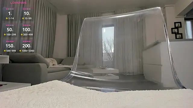 jeniffer100 online show from 28, 2, 2025