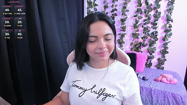 Snapshot of ashley_morgan_18 chatting on 2, 10, 2025 ashley morgan 18 online show from 2, 10, 2025