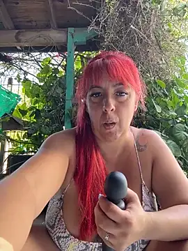 sofy alone online show from 22, 12, 2025