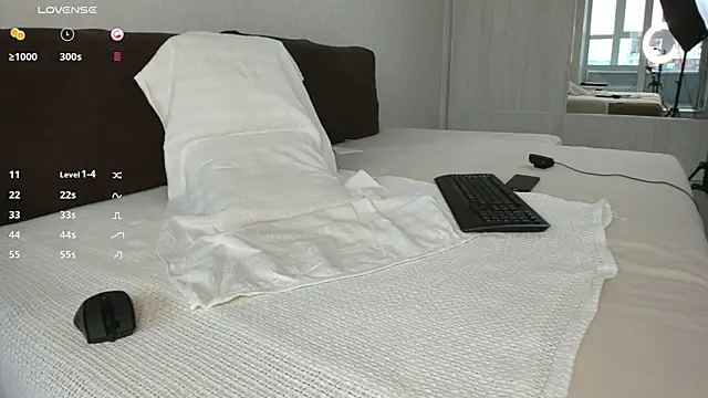 Smallnipples online show from 7, 7, 2026