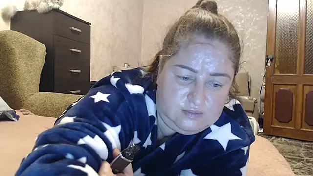 Snapshot of Amy_August chatting on 29, 11, 2025 Amy August online show from 29, 11, 2025