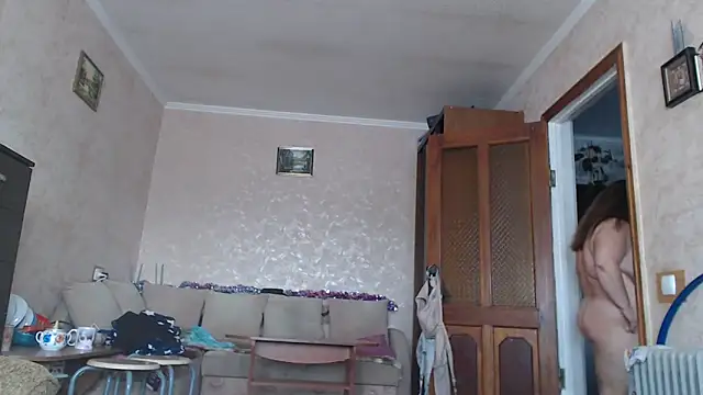 Amy August online show from 16, 1, 2026