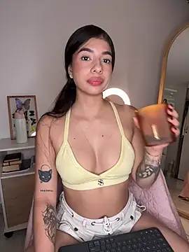 Veronica ar online show from 12, 4, 2026