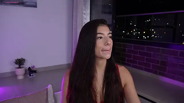 Veronica ar online show from 8, 3, 2025