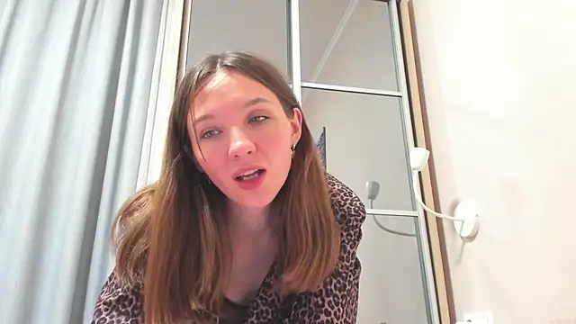 Naughty Molly online show from 31, 5, 2026