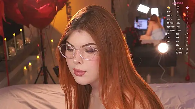 Ffoxyflame online show from 11, 2, 2026