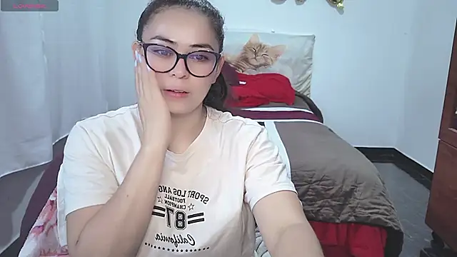 mayhott2 online show from 20, 5, 2026