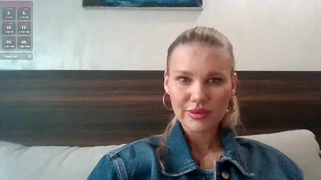 Snapshot of Alice_N_Wooderland chatting on 4, 3, 2026 Alice N Wooderland online show from 4, 3, 2026