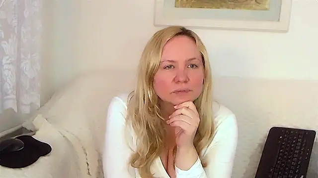 Sarah4you online show from 3, 10, 2025