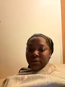 MilkyCremeChocolate online show from 25, 11, 2025