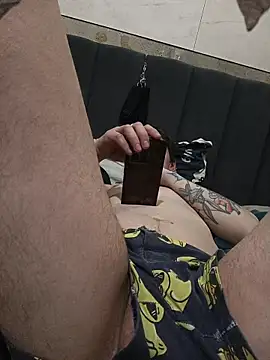 Krasav4ik4ik online show from 17, 4, 2026