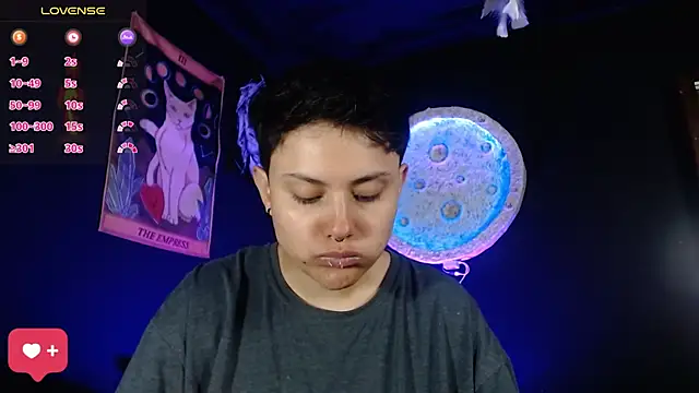 girl intense444 online show from 7, 1, 2026