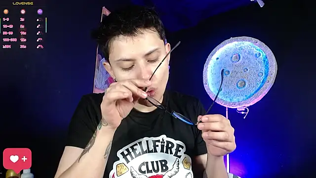 Snapshot of girl_intense444 chatting on 13, 2, 2026 girl intense444 online show from 13, 2, 2026