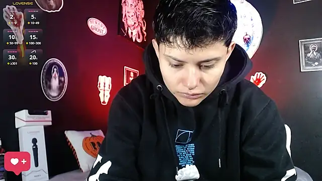 girl intense444 online show from 15, 10, 2025