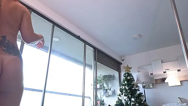 mandi4pole  online show from 4, 12, 2025