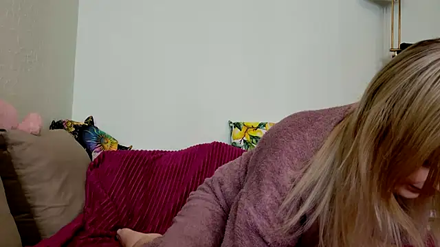 ModelEva online show from 18, 11, 2025