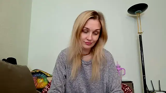 ModelEva online show from 2, 12, 2025