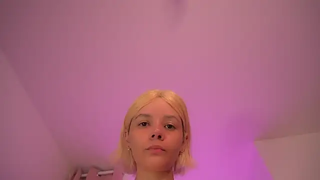 bella adams  online show from 19, 12, 2025