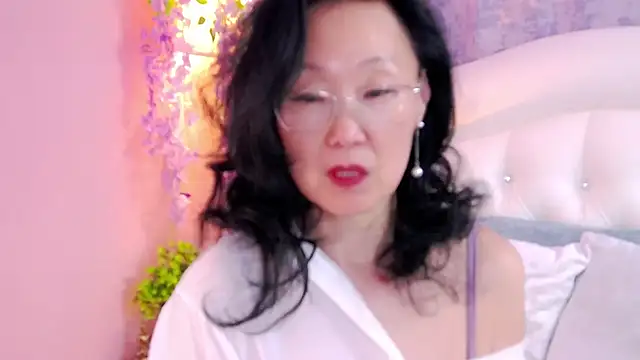 Asian legs online show from 13, 4, 2026