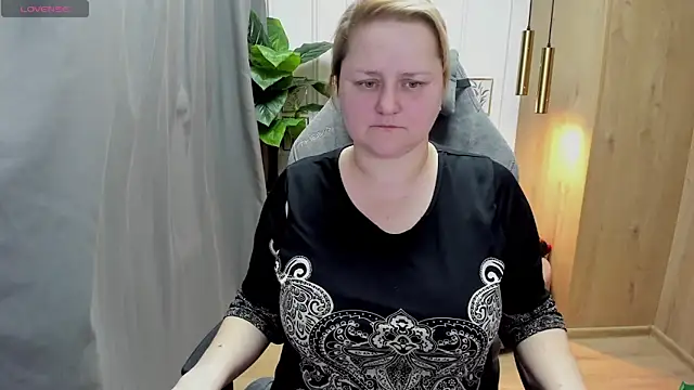 ScarlettSoft online show from 3, 3, 2025