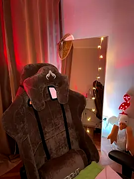 AmberIIey online show from 4, 11, 2025