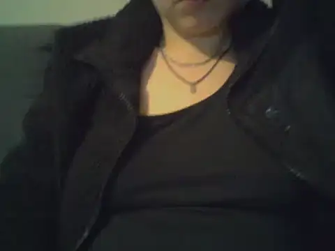 geilmeisje98 online show from 7, 3, 2025