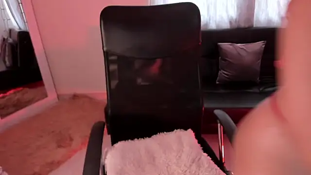 Snapshot of PaulinaBelushi chatting on 16, 1, 2025 PaulinaBelushi online show from 16, 1, 2025