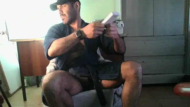 Snapshot of MILITARS chatting on 2, 7, 2026 MILITARS online show from 2, 7, 2026