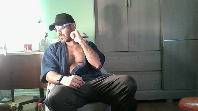 Snapshot of MILITARS chatting on 9, 7, 2026 MILITARS online show from 9, 7, 2026