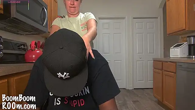 boomboomr00m online show from 17, 3, 2025