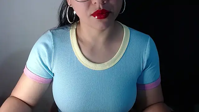 Snapshot of lizbodu chatting on 22, 4, 2026 lizbodu online show from 22, 4, 2026